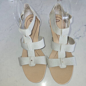 Women's Dr. Scholl's Barton Off-White Wedge Sandals Size 10